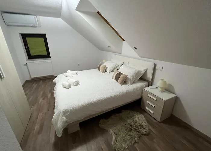 Holiday home Luxury House Ledine Spodnja Idrija